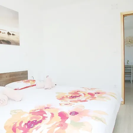 Vacation 2 Bedroom Pula