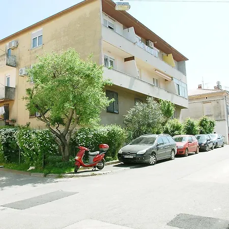 Vacation 2 Bedroom Pula