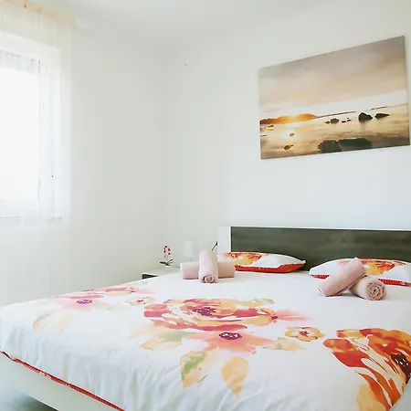 Vacation 2 Bedroom